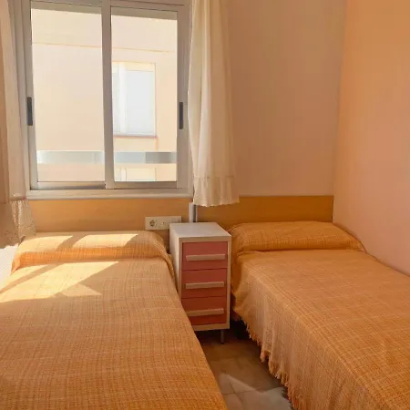 Papa Luna Primera Línea 3000 Apartamento